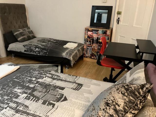 Homestay Comfy Rooms. Shared East Homestay.